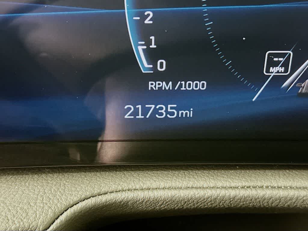 Cadillac XT4 Premium Luxury con tracción delantera, 2025