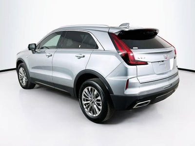 Cadillac XT4 Premium Luxury con tracción delantera, 2025