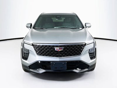 Cadillac XT4 Premium Luxury con tracción delantera, 2025