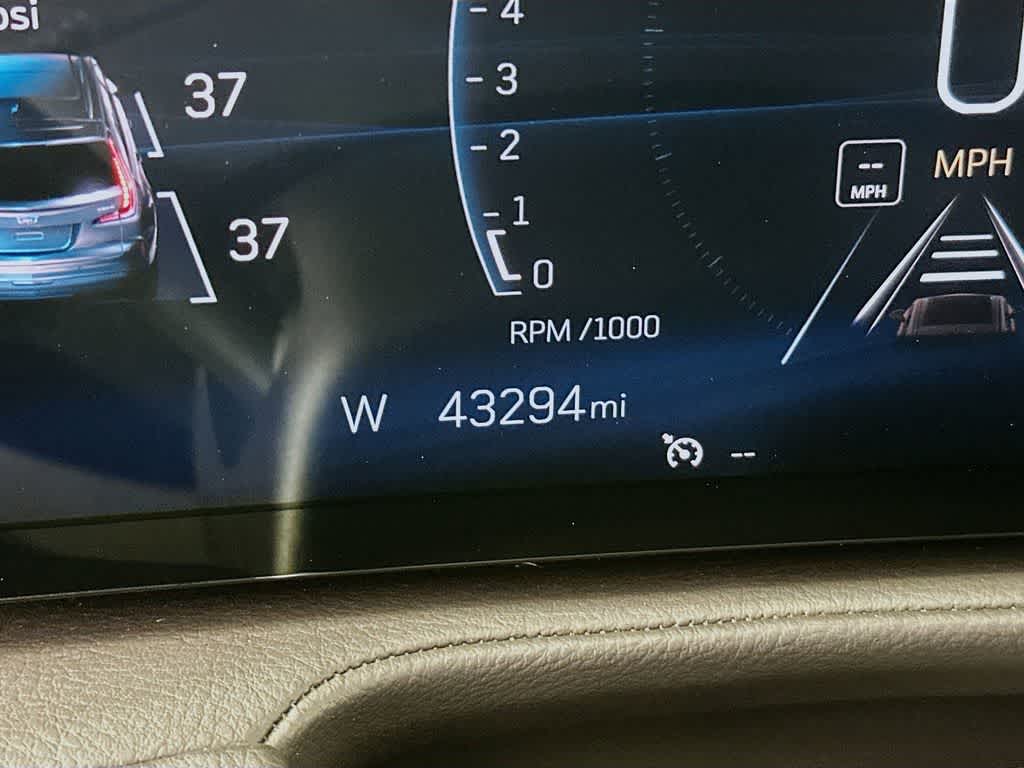 Cadillac XT4 FWD Premium Luxury 2024