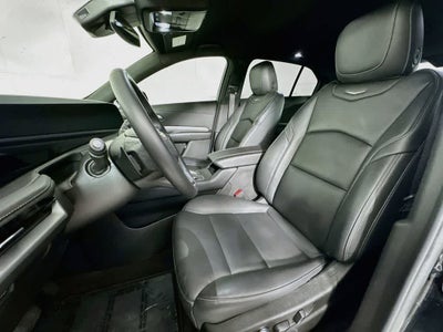 Cadillac XT4 Premium Luxury con tracción delantera, 2025