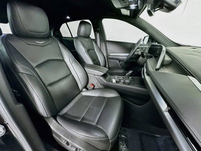 Cadillac XT4 Premium Luxury con tracción delantera, 2025