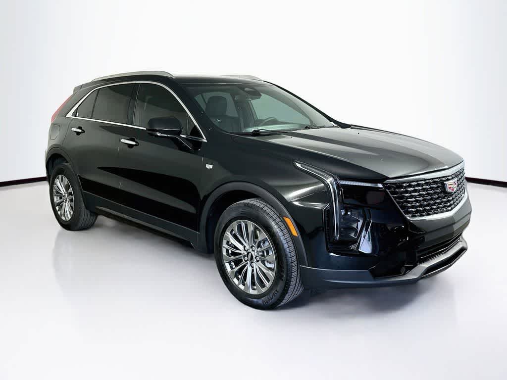 Cadillac XT4 Premium Luxury con tracción delantera, 2025