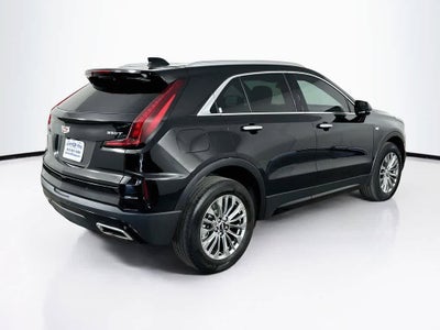Cadillac XT4 Premium Luxury con tracción delantera, 2025