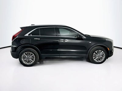 Cadillac XT4 Premium Luxury con tracción delantera, 2025