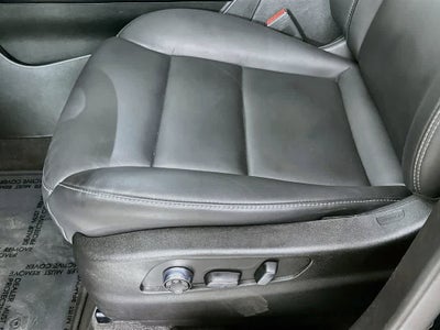 Cadillac XT4 Premium Luxury con tracción delantera, 2025