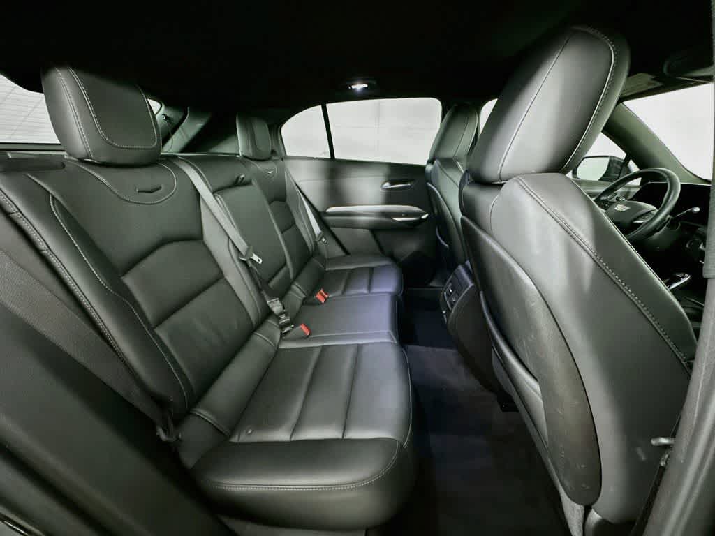 Cadillac XT4 Premium Luxury con tracción delantera, 2025