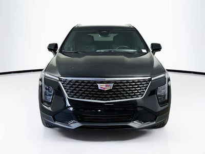 Cadillac XT4 Premium Luxury con tracción delantera, 2025