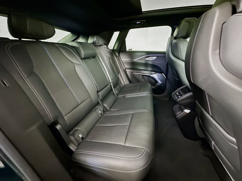 Cadillac LYRIQ Luxury 2024