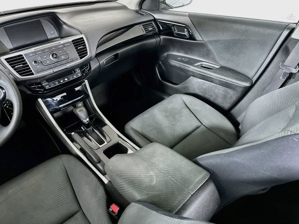 Honda Accord Sedán LX 2017