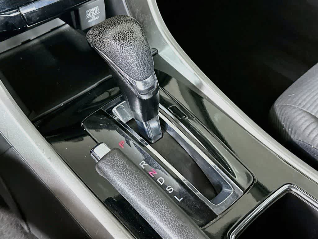 Honda Accord Sedán LX 2017