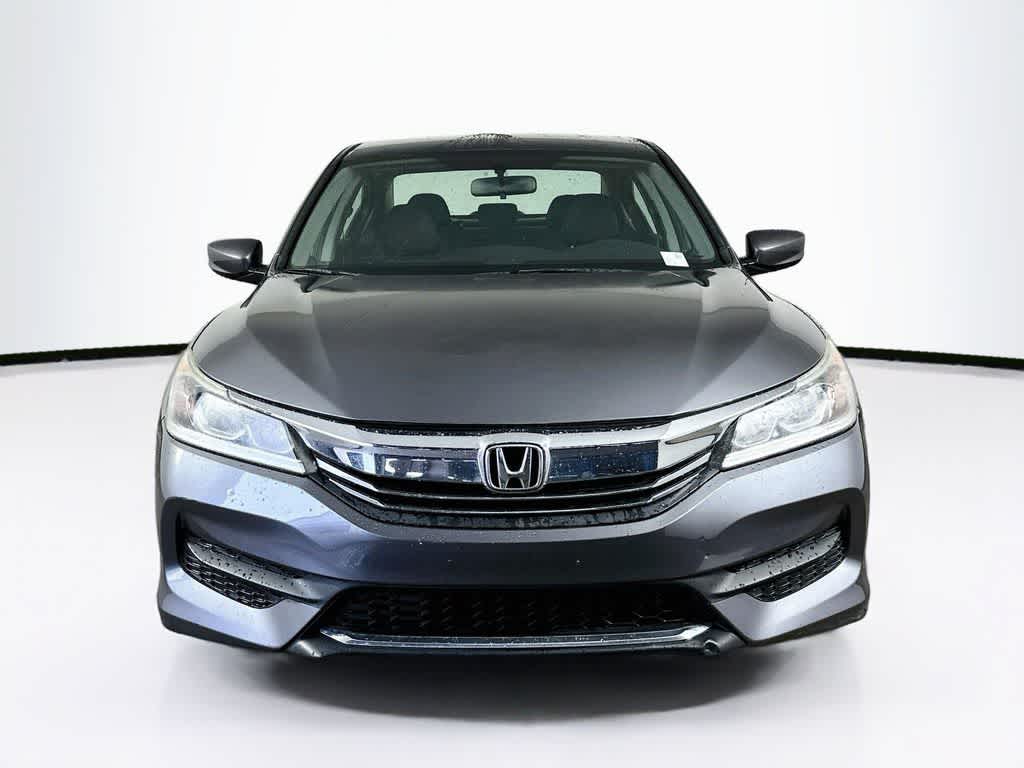 Honda Accord Sedán LX 2017