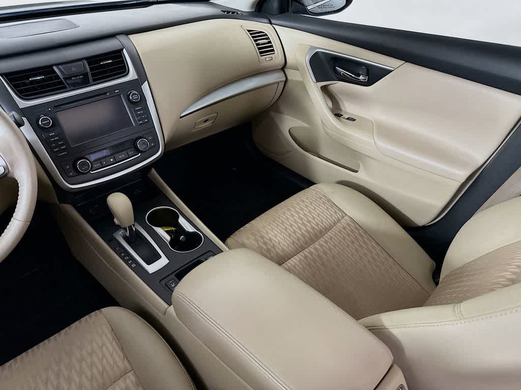 Nissan Altima 2.5 SV 2017