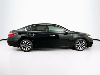 Nissan Altima 2.5 SV 2017