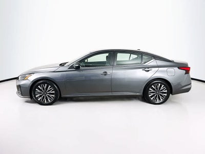 Nissan Altima 2.5 SV 2024