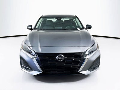 Nissan Altima 2.5 SV 2024