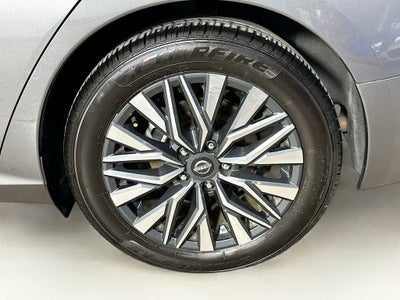 Nissan Altima 2.5 SV 2024