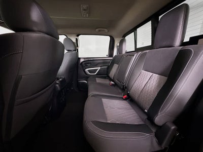 Nissan Titan SV 2024