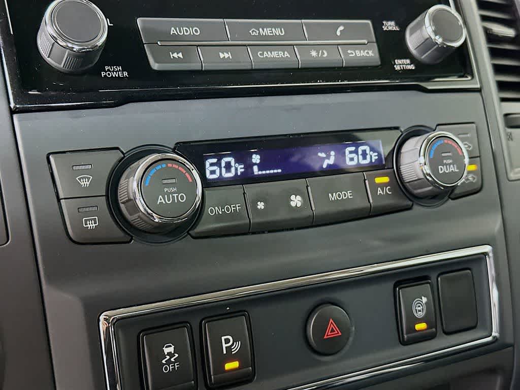 Nissan Titan SV 2024