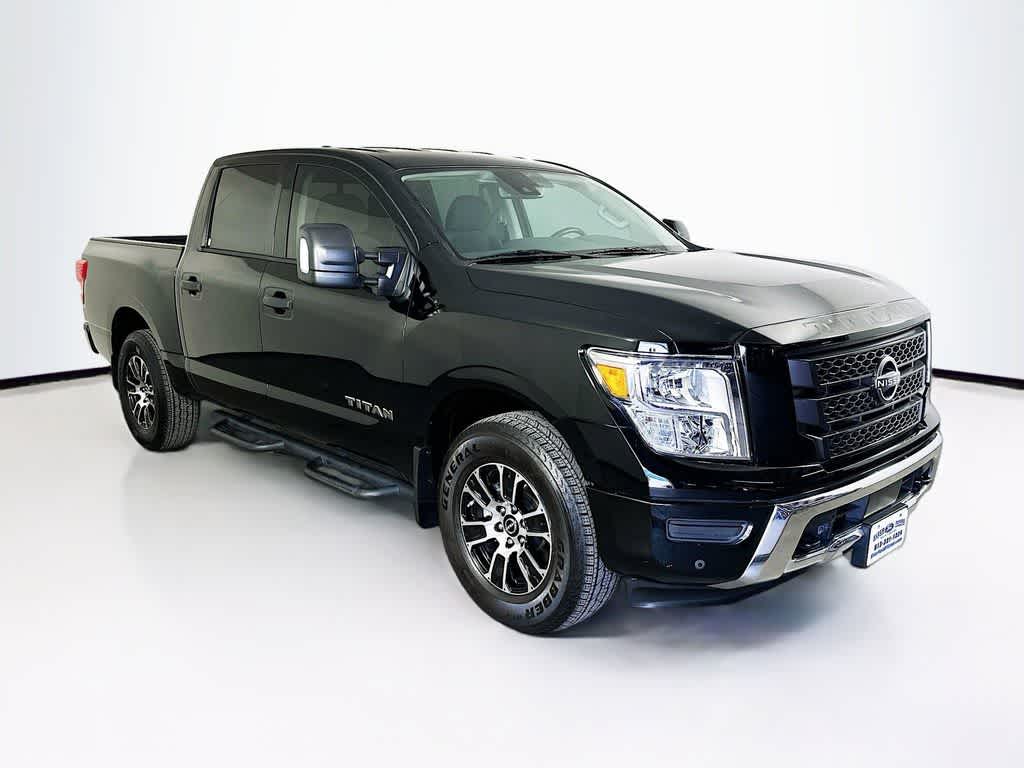 Nissan Titan SV 2024