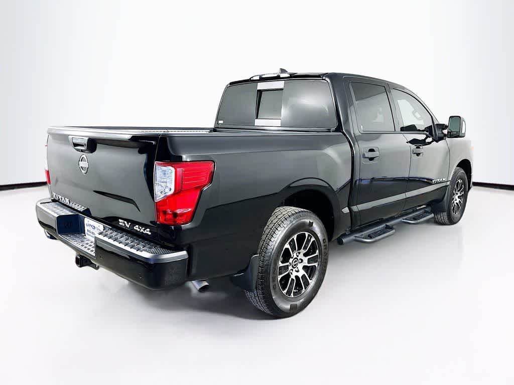 Nissan Titan SV 2024