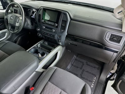 Nissan Titan SV 2024