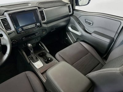 Nissan Frontier SV 2024