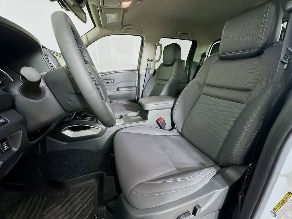 Nissan Frontier SV 2024