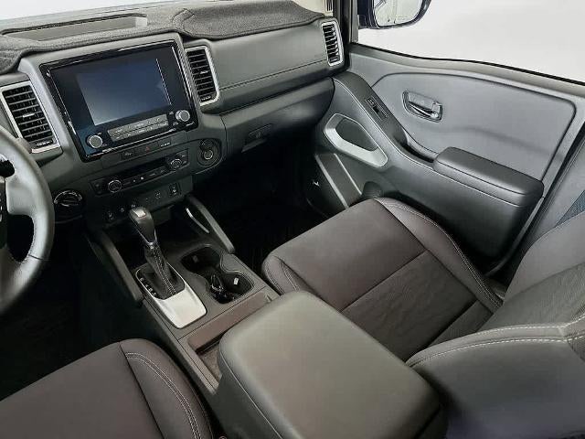 Nissan Frontier SV 2024