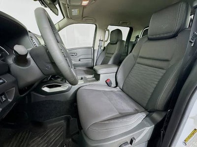 Nissan Frontier SV 2024