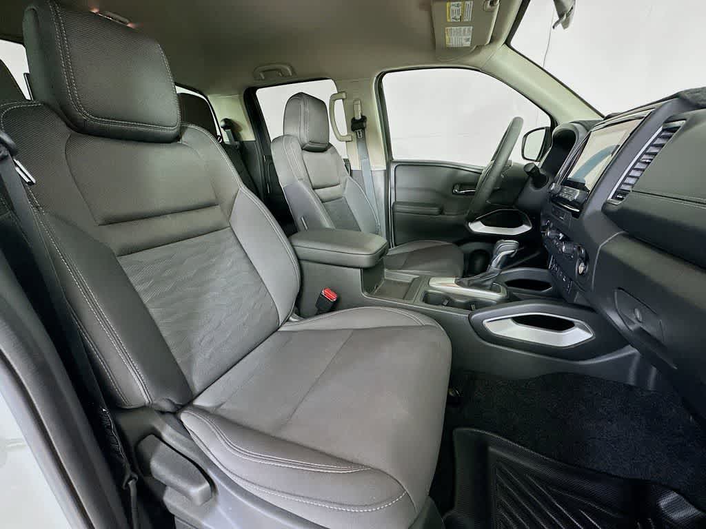 Nissan Frontier SV 2024