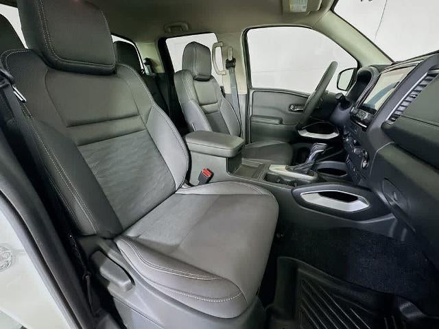 Nissan Frontier SV 2024