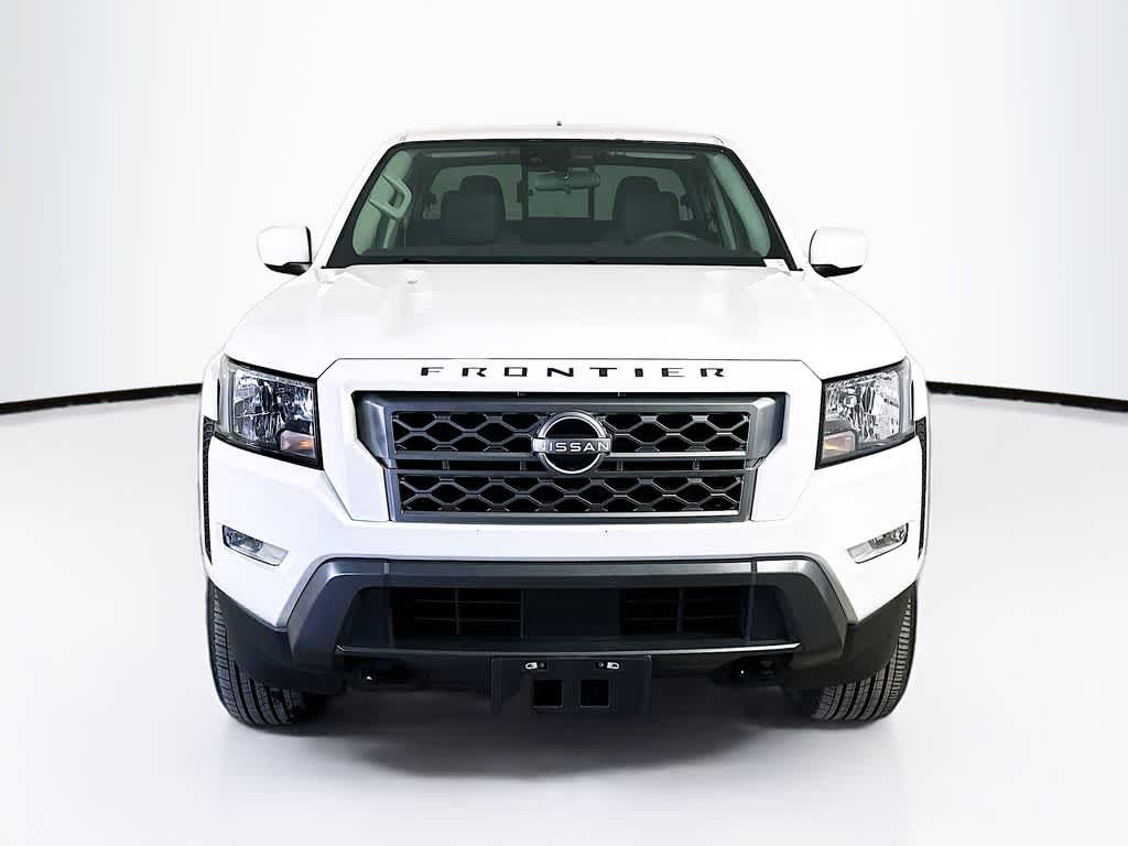 Nissan Frontier SV 2024