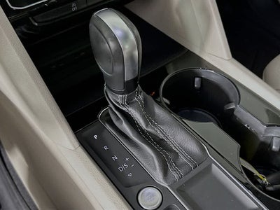 Volkswagen Atlas 3.6 L V6 SEL R-Line 2021