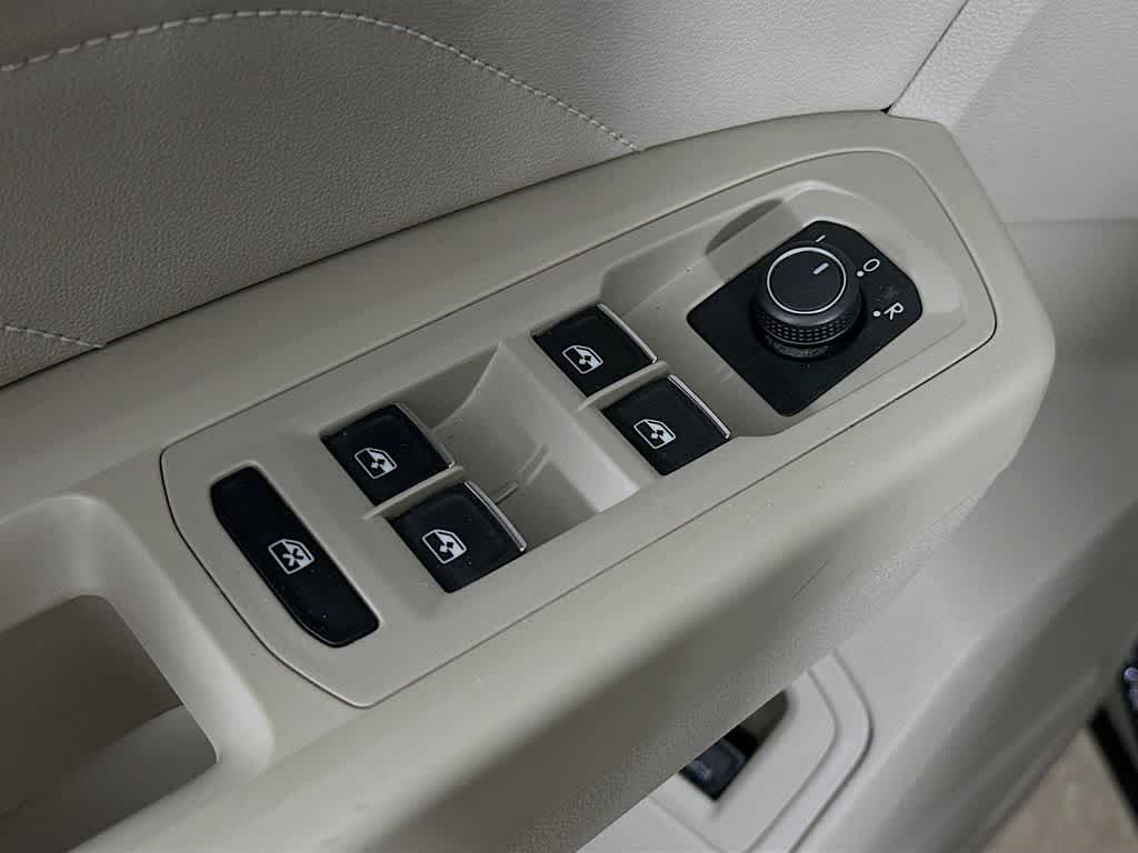Volkswagen Atlas 3.6 L V6 SEL R-Line 2021
