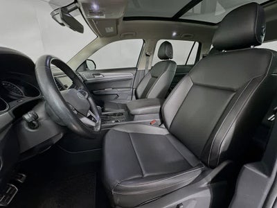 Volkswagen Atlas 3.6 L V6 SE con paquete Technology R-Line (2021)