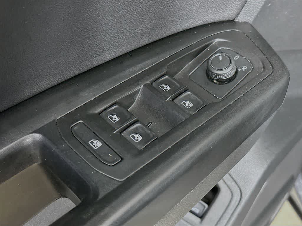 Volkswagen Atlas 3.6 L V6 SE con paquete Technology R-Line (2021)