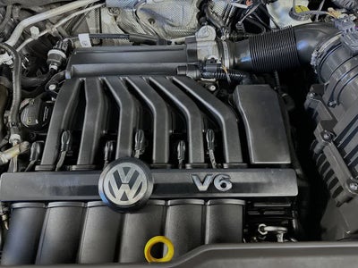 Volkswagen Atlas 3.6 L V6 SE con paquete Technology R-Line (2021)