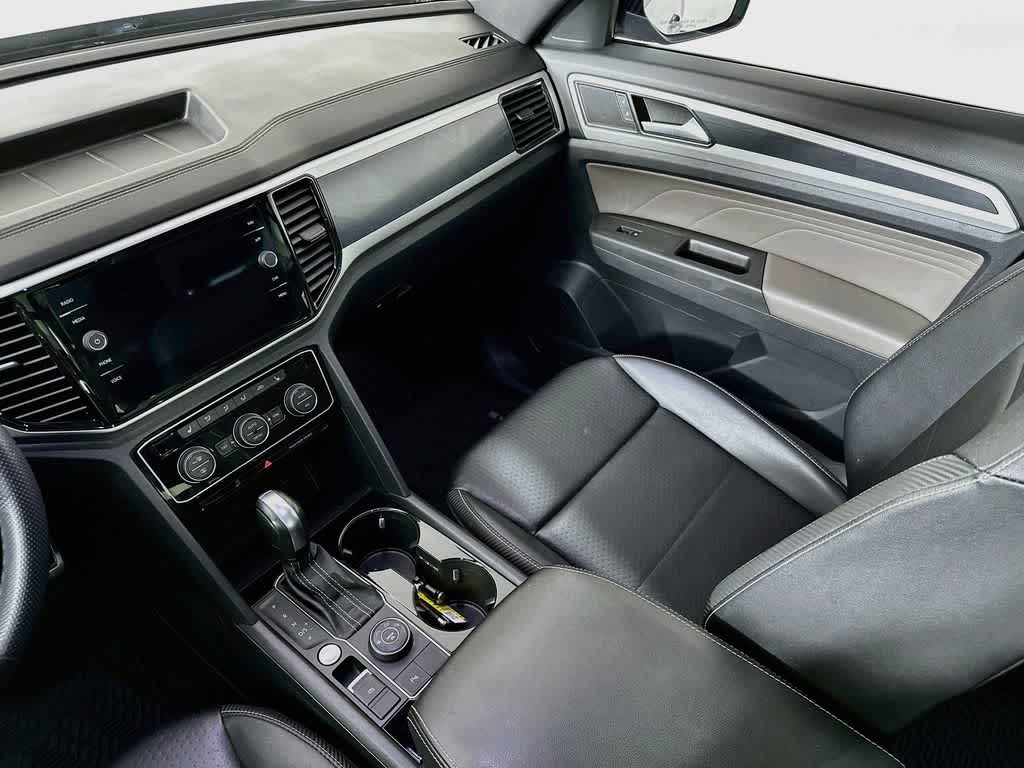 Volkswagen Atlas Cross Sport 2.0T SEL R-Line Negro 2023