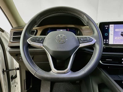 Volkswagen Atlas 2.0T SE con paquete Technology de 2024