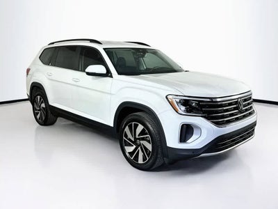 Volkswagen Atlas 2.0T SE con paquete Technology de 2024