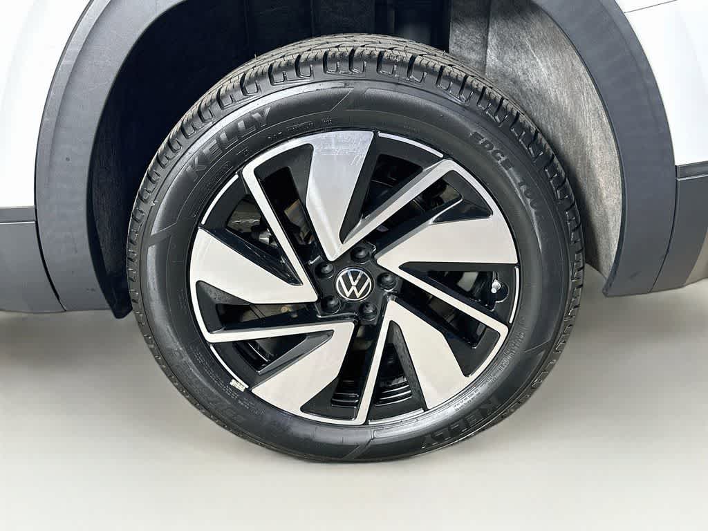 Volkswagen Atlas 2.0T SE con paquete Technology de 2024