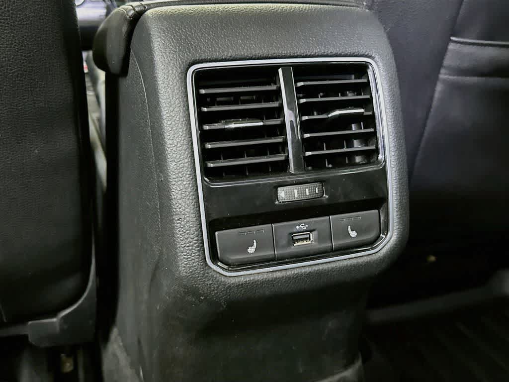 Volkswagen Passat 1.8T SE con paquete Technology de 2016