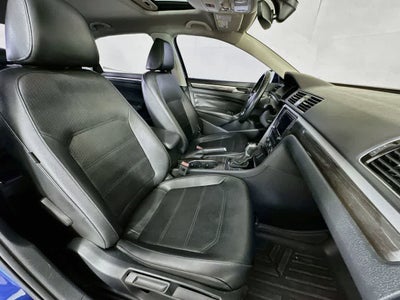 Volkswagen Passat 1.8T SE con paquete Technology de 2016