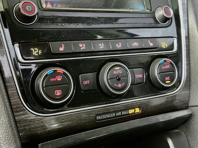 Volkswagen Passat 1.8T SE con paquete Technology de 2016