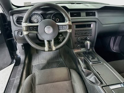 Ford Mustang V6 2014