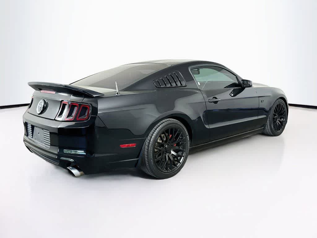 Ford Mustang V6 2014