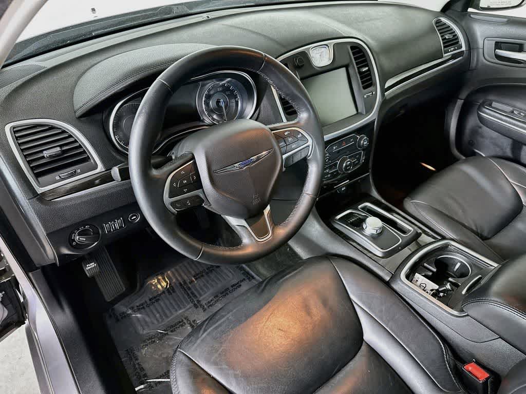 Chrysler 300 Limited 2015
