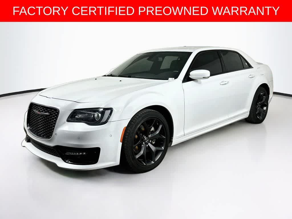 Chrysler 300 y 300S de 2021