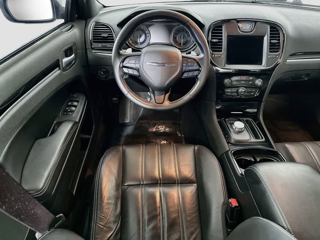 Chrysler 300 y 300S de 2021